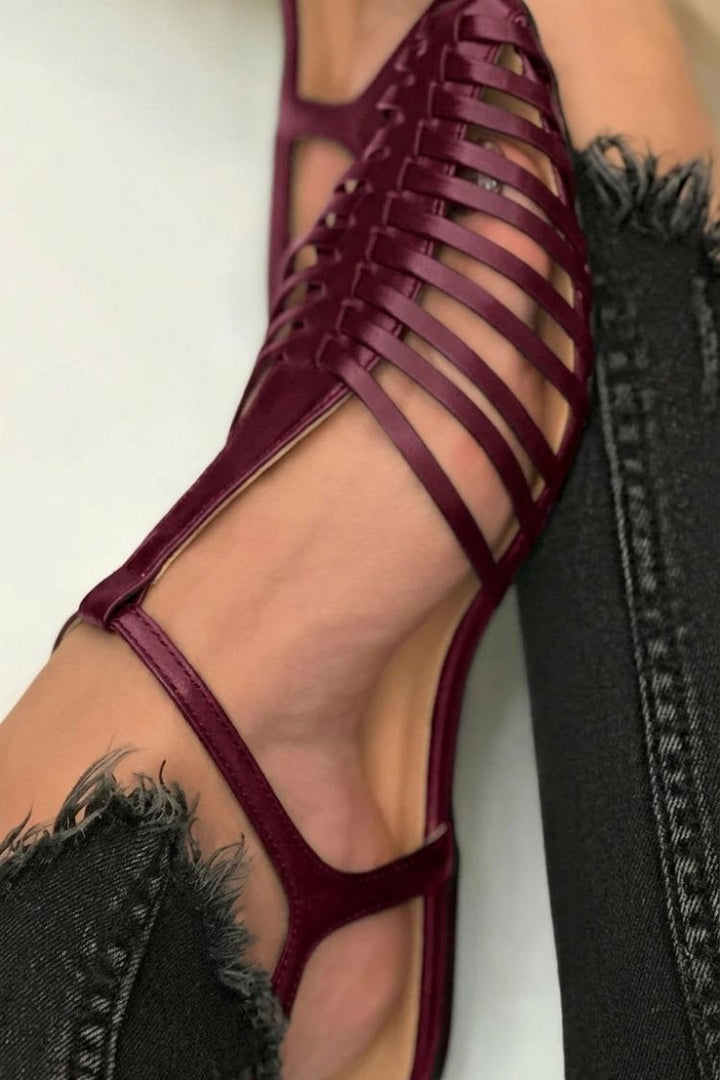 Rosy - Casual Essential Cut-Out T-Strap Sandals