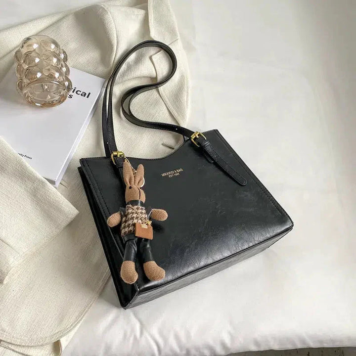 Ella | Classic Shoulder Bag