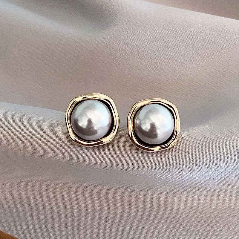 Kassandra | Vintage Elegant Pearl Earrings