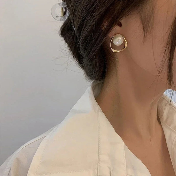 Emma | Vintage Pearl Earrings
